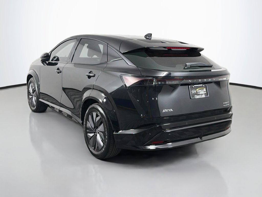 Used 2024 Nissan Ariya AWD image 5