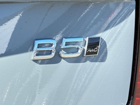 New 2026 Volvo XC90 B5 Plus w/ Protection Package Premier image 35