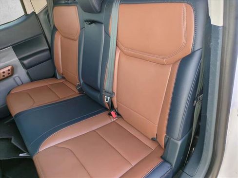 Used 2022 Ford Maverick Lariat w/ Lariat Luxury Package image 17