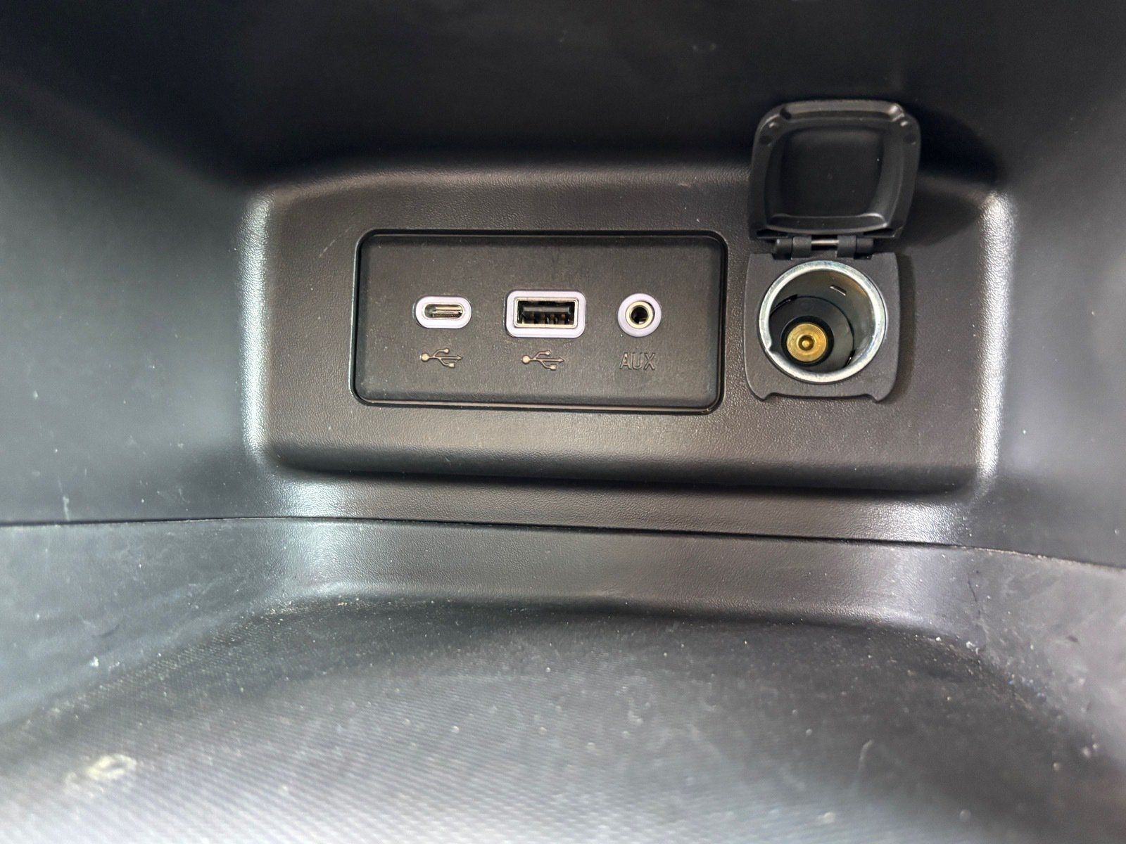 Used 2023 Chevrolet Equinox RS AWD/4WD image 15