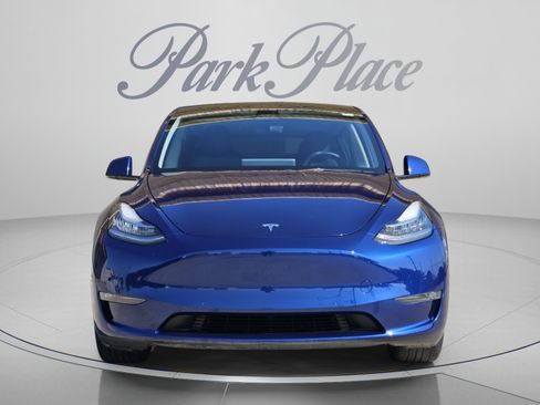 Used 2022 Tesla Model Y Long Range AWD/4WD image 9