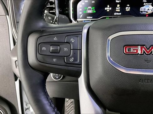 Used 2025 GMC Sierra 1500 SLT w/ SLT Premium Plus Package AWD/4WD image 19