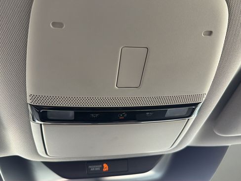 Certified 2025 Nissan Murano SV AWD/4WD image 23