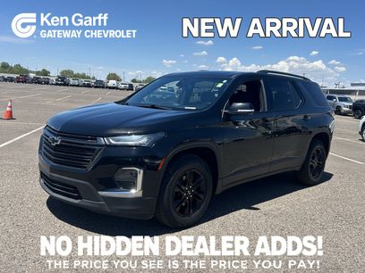 Used 2023 Chevrolet Traverse LT