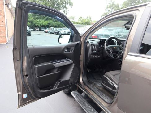 Used 2015 Chevrolet Colorado LT w/ LT Convenience Package AWD/4WD image 19