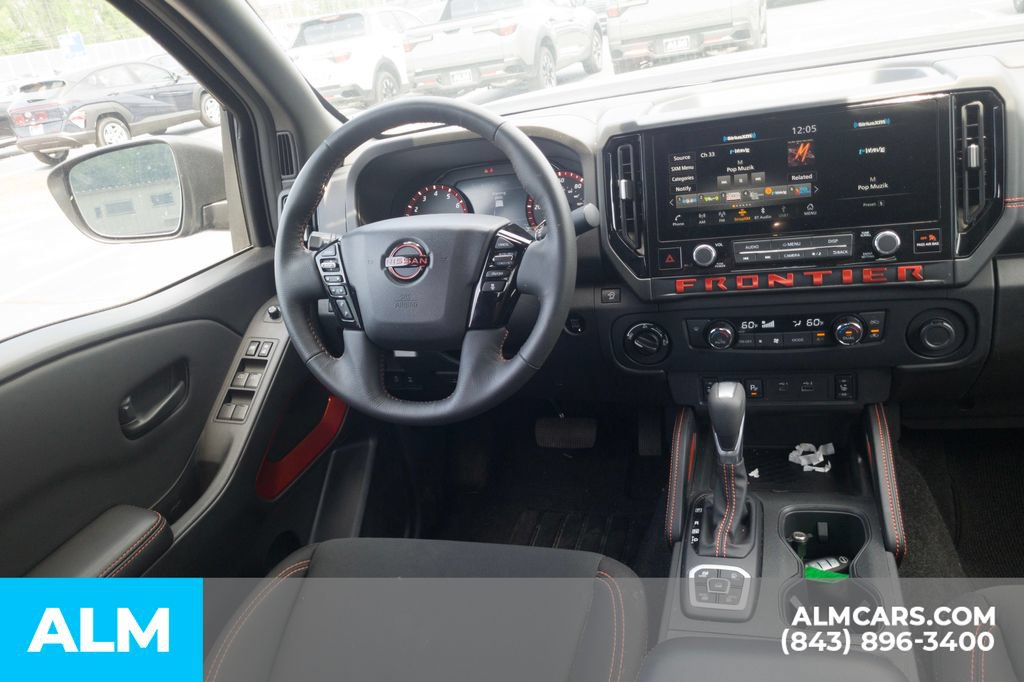 Used 2026 Nissan Frontier PRO-4X AWD/4WD image 21