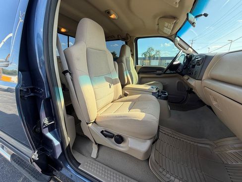 Used 2005 Ford F250 XL AWD/4WD image 18