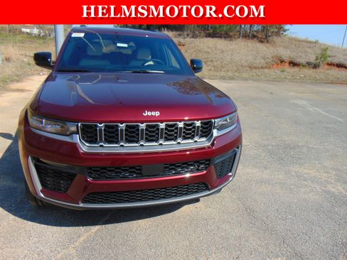 New 2026 Jeep Grand Cherokee Limited AWD/4WD image 9