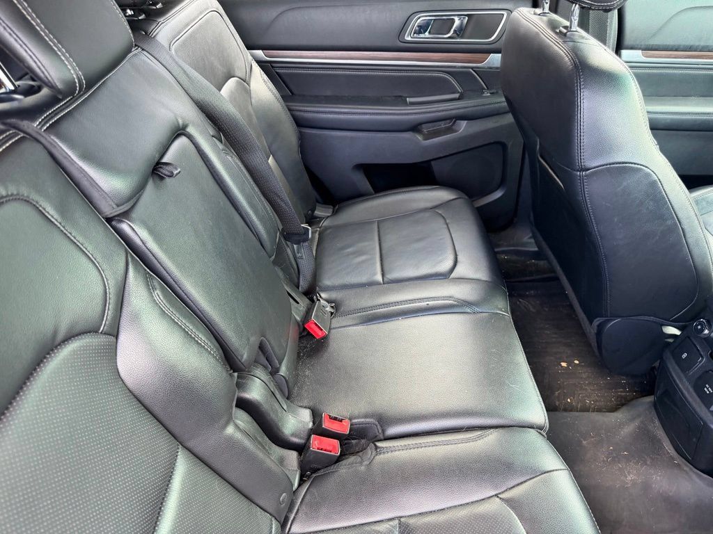 Used 2016 Ford Explorer Limited FWD image 17