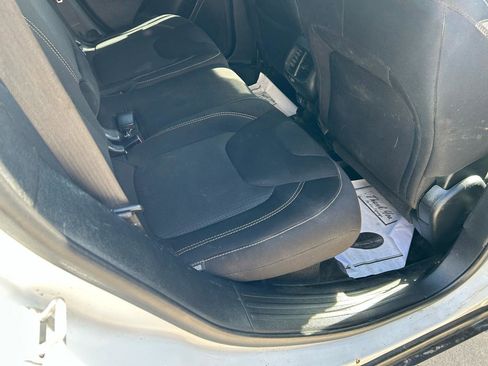 Used 2015 Jeep Cherokee Latitude image 11