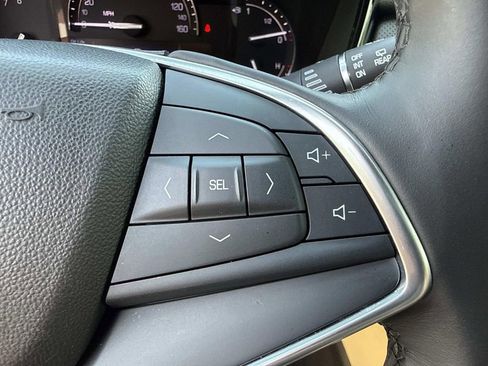 Used 2017 Cadillac XT5 Premium Luxury FWD image 29