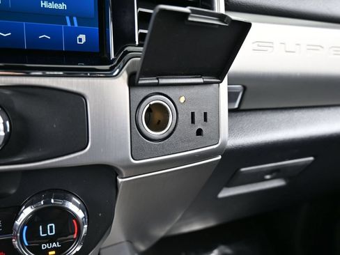 Used 2022 Ford F350 Platinum AWD/4WD image 27