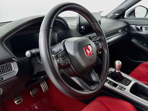 Used 2024 Honda Civic Type R image 11