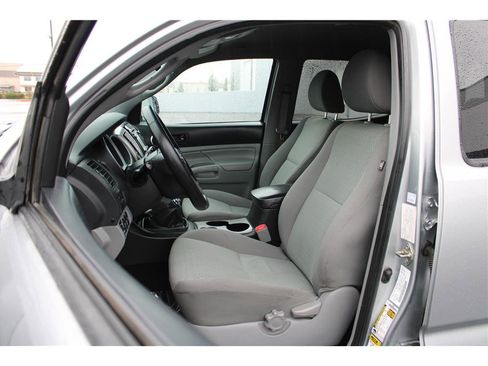 Used 2014 Toyota Tacoma 4x4 Double Cab image 8