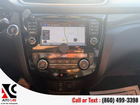 Used 2016 Nissan Rogue SL w/ SL Premium Package AWD/4WD image 23