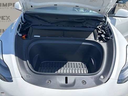 Used 2023 Tesla Model Y Performance AWD/4WD image 38