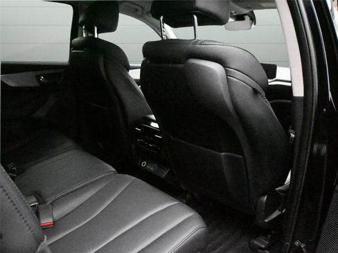 Used 2024 Acura MDX SH-AWD image 17