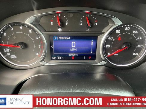 Used 2023 GMC Acadia SLE w/ Elevation Edition image 13