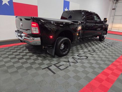 Used 2024 RAM 3500 Tradesman w/ Chrome Appearance Group AWD/4WD image 24