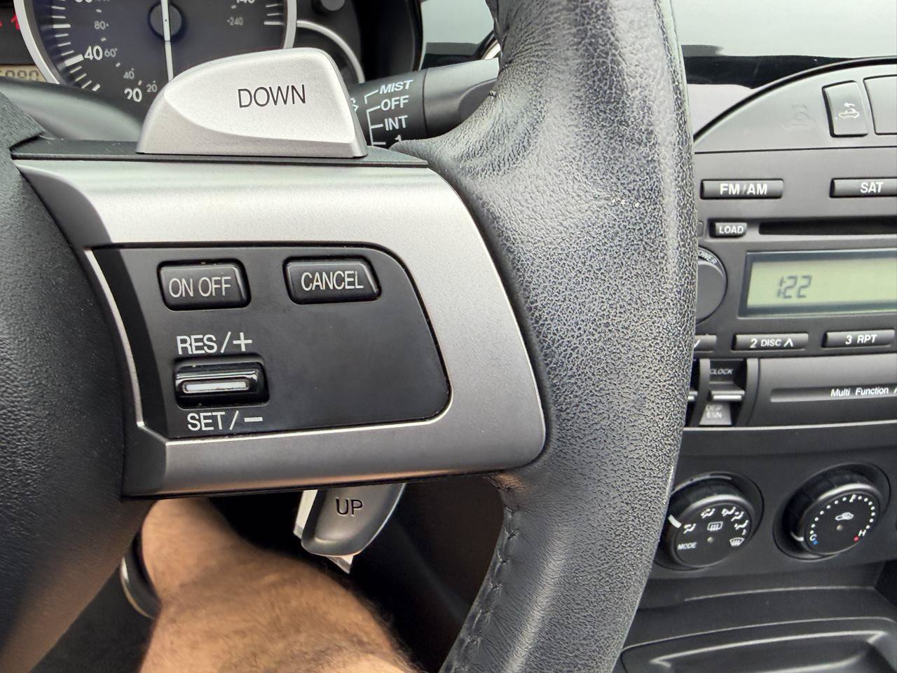 Used 2007 MAZDA MX-5 Miata Touring RWD image 19