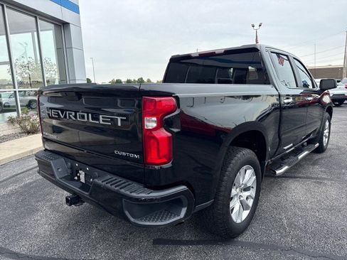 Used 2021 Chevrolet Silverado 1500 Custom RWD image 3