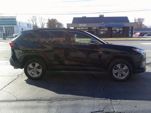 Used 2024 Toyota RAV4 XLE image 6