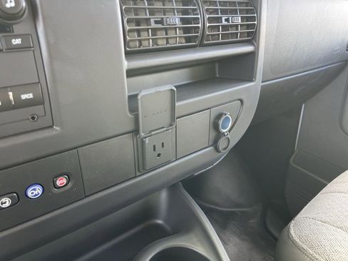 New 2025 GMC Savana 2500 Extended w/ Driver Convenience Package image 19