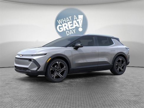 New 2026 Chevrolet Equinox EV LT image 2