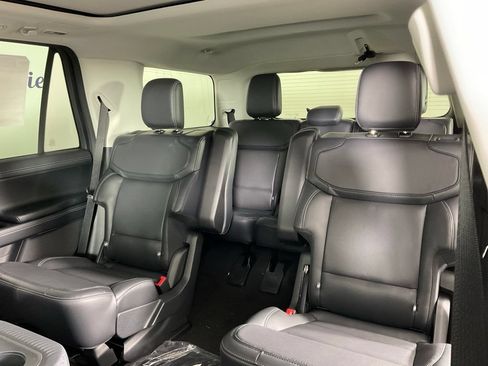 New 2026 Ford Expedition Platinum w/ Driver's Package AWD/4WD image 16