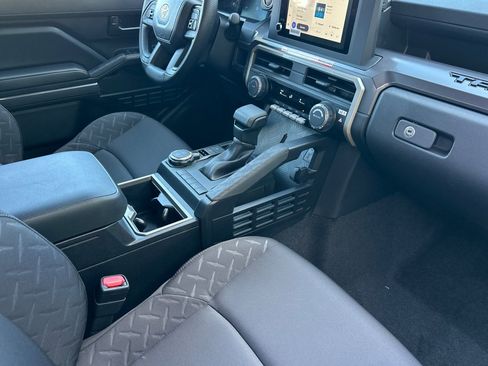 New 2026 Toyota Tacoma SR5 AWD/4WD image 17