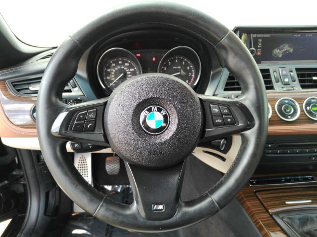 Used 2015 BMW Z4 sDrive28i RWD image 5