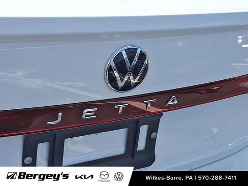 Certified 2025 Volkswagen Jetta S image 30