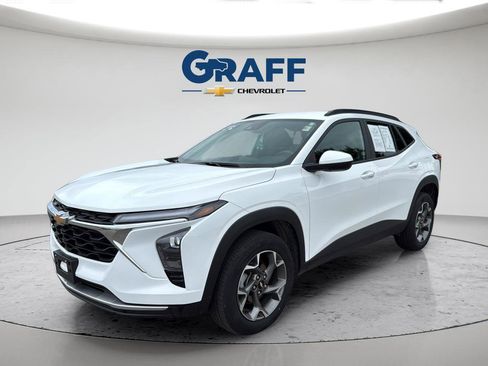 Used 2024 Chevrolet Trax LT FWD image 13