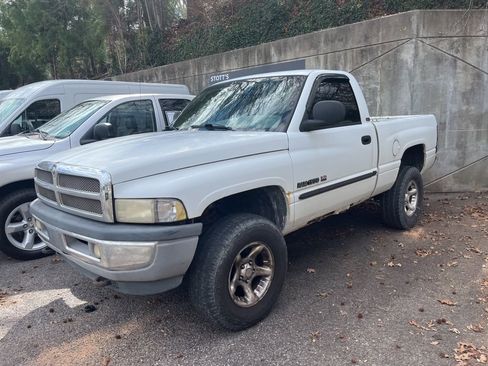 Used 2001 Dodge Ram 1500 Truck ST image 7