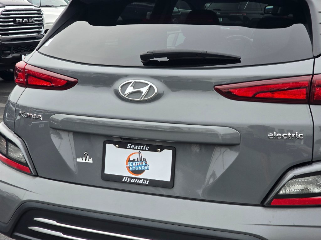 Used 2023 Hyundai Kona SE FWD image 13