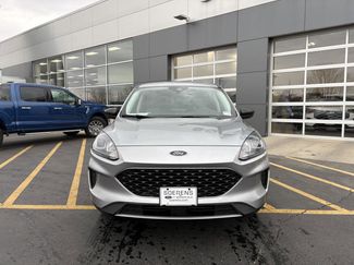 Used 2022 Ford Escape SE w/ Cold Weather Package video 2