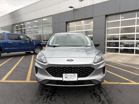 Used 2022 Ford Escape SE w/ Cold Weather Package image 2