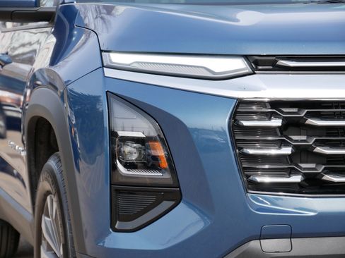 Used 2025 Chevrolet Equinox LT image 16