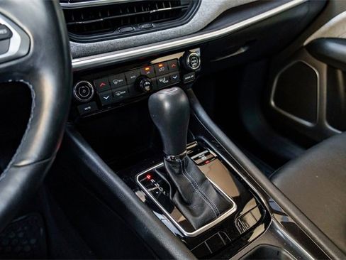 Used 2022 Jeep Compass Latitude w/ Convenience Group image 17