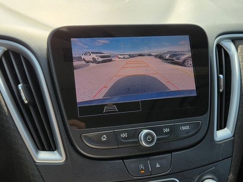 Used 2024 Chevrolet Malibu LT image 25