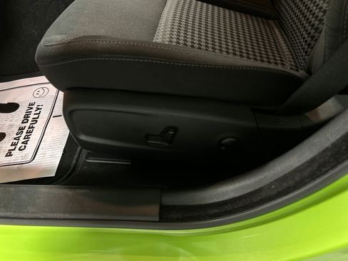 Used 2023 Dodge Charger SXT w/ Blacktop Package image 13