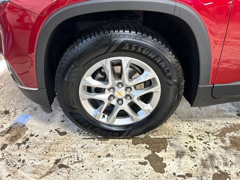 Used 2020 Chevrolet Traverse LT AWD/4WD image 11