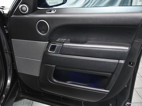 Used 2022 Land Rover Range Rover Sport HSE Silver Edition image 16