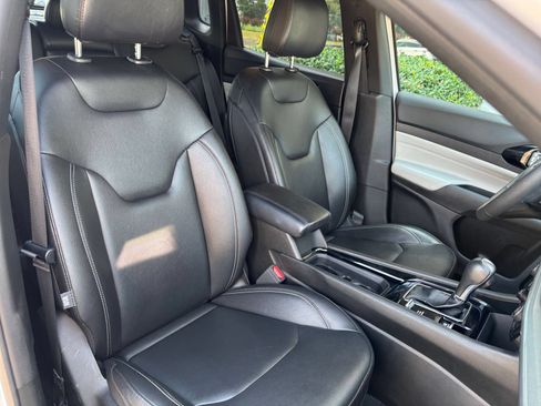 Used 2025 Jeep Compass Limited AWD/4WD image 36