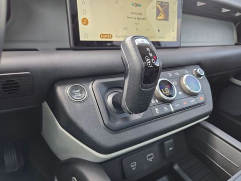 Used 2023 Land Rover Defender 110 S AWD/4WD image 14
