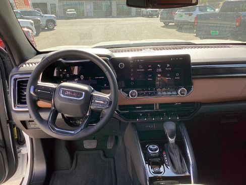 New 2025 GMC Canyon AT4 w/ Nightfall Edition image 13