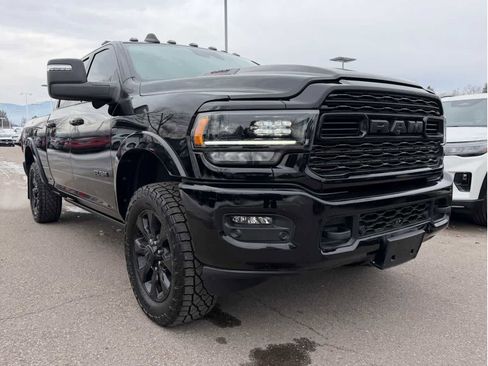 Used 2024 RAM 3500 Limited image 6