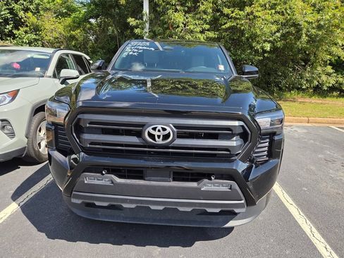 Used 2024 Toyota Tacoma SR5 RWD image 2