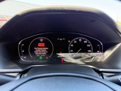 Used 2019 Honda Accord LX image 10