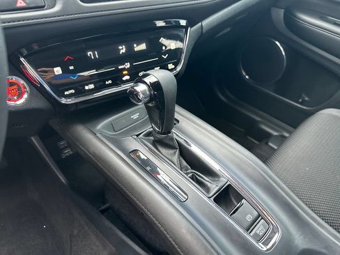 Used 2022 Honda HR-V EX image 26